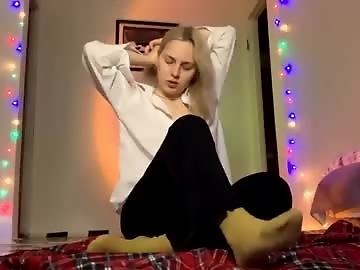 holydori is 0 year old foot sex cam girl
