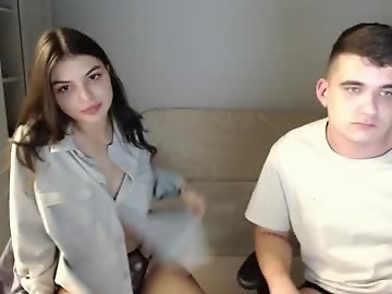 alissgrey is 22 year old couple sex cam couple