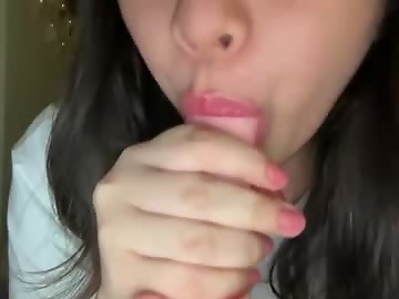 ladybird21 is 0 year old couple sex cam couple