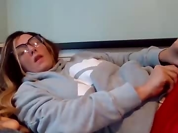 lilylovescreampies is 0 year old mature sex cam girl