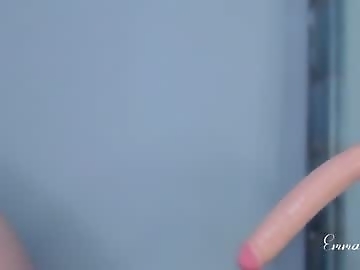 emmaroldan_ is 23 year old sex cam girl