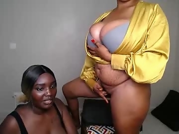 breasticles_msh is 23 year old ebony sex cam girl