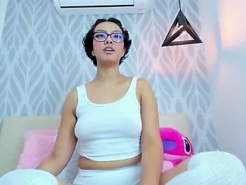 annafoox_ is 22 year old anal sex cam girl