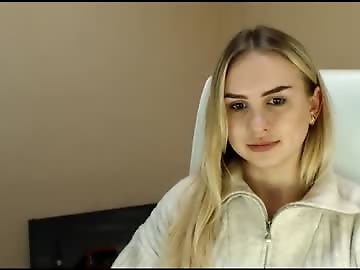 erikagavin is 21 year old german sex cam girl