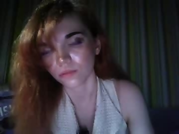 olivka_flower is 19 year old foot sex cam girl