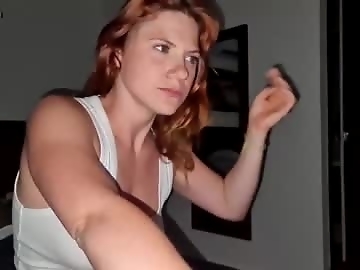 juana1hin is 28 year old sex cam couple