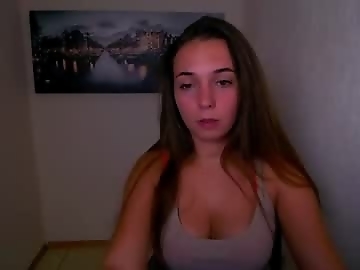 m_vikki is 26 year old german sex cam girl