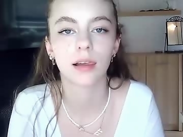 ariacreazy is 20 year old german sex cam girl