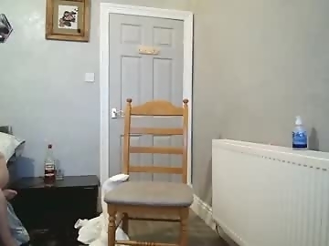 bambi_boo3838 is 0 year old young sex cam girl