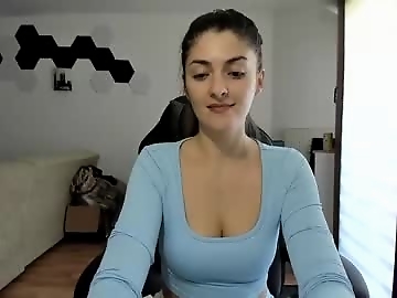 _just_a_simple_girl is 18 year old sex cam girl