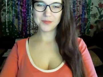 kindsweet is 26 year old sex cam girl