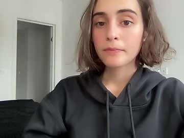 wonderland_stia is 0 year old sex cam girl