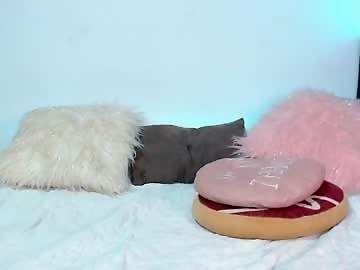 violetasotter is 23 year old anal sex cam girl