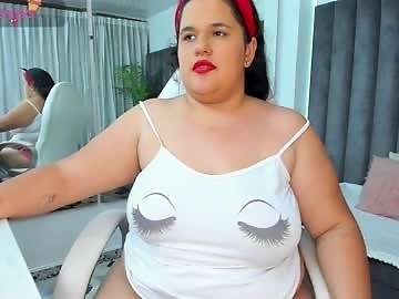 natalia_curvy1 is 0 year old boobs sex cam girl