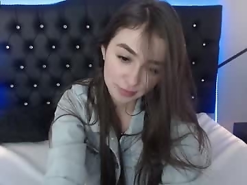emma_benett is 0 year old teen sex cam girl