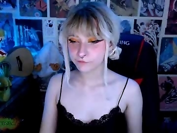mana_rose is 18 year old asian sex cam girl