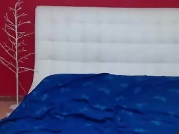 missbeauty_and_thebeast is 19 year old anal sex cam couple