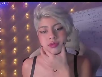 lizambarr is 21 year old kinky sex cam girl