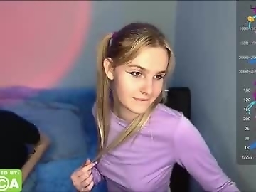 worldofllove is 20 year old private sex cam couple