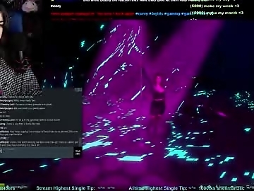 maudlinbrat is 31 year old middle sex cam girl