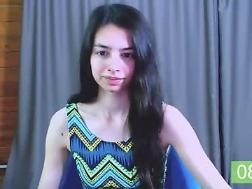 sweet_sweet_angel is 20 year old teen sex cam girl
