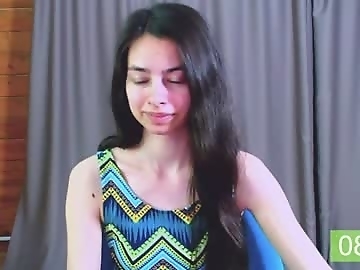 sweet_sweet_angel is 20 year old teen sex cam girl