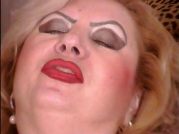 posh_lady is 53 year old mature sex cam girl