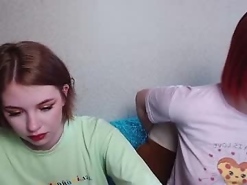 horney_audrey is 20 year old lesbian sex cam couple