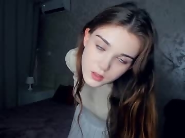 minnietammy is 0 year old sex cam girl