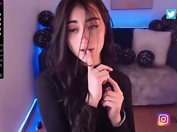 barbie_ev is 0 year old french sex cam girl