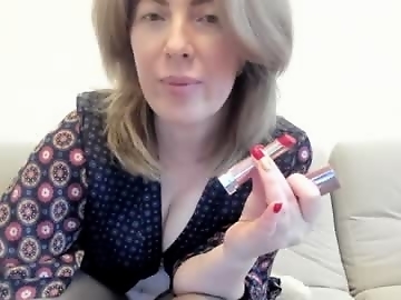 chicafortuna is 41 year old mature sex cam couple