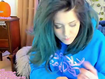 allieberrybb is 0 year old sex cam girl