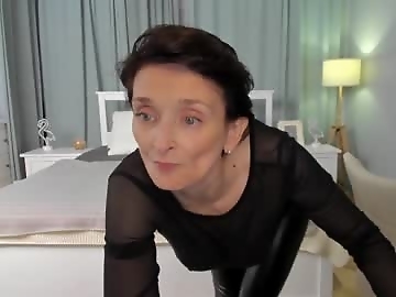 simonadebeauvoir is 0 year old milf sex cam girl