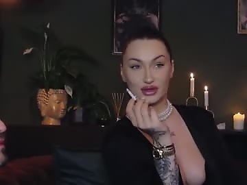rebeccamadden is 27 year old sex cam girl