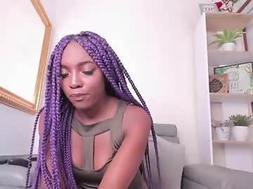mayacardenas is 18 year old latin sex cam girl