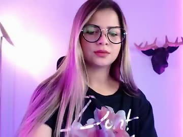 avrill_morgan is 27 year old german sex cam girl