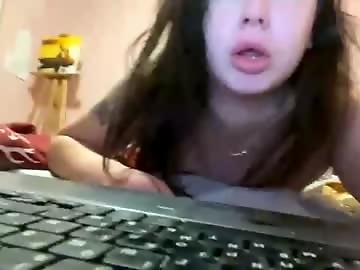 blondeqloveah is 24 year old couple sex cam couple