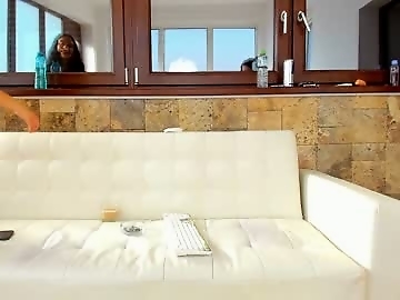 deea_lexa is 18 year old anal sex cam girl