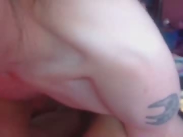 emily0903 is 28 year old sex cam couple
