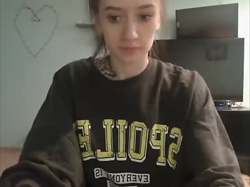 cutie_naughty_girl is 18 year old horny sex cam girl