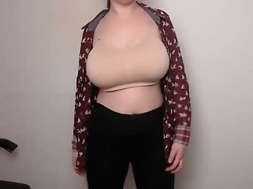 nanafey is 18 year old sex cam girl