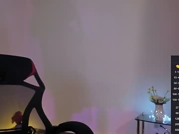 circejuno1 is 42 year old mature sex cam girl