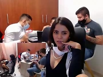 paulina_doll_ is 18 year old sex cam couple
