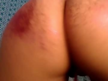 niky_golden is 20 year old ebony sex cam girl
