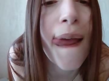 li_lu666 is 35 year old middle sex cam girl