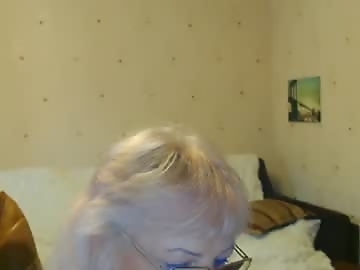 natali7634 is 67 year old french sex cam girl