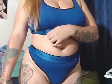 rousse_ellise1 is 33 year old blowjob sex cam girl