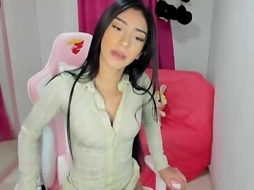 kimmy_sweet_ is 19 year old teen sex cam girl