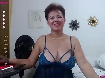 hornygranny_ is 54 year old mature sex cam girl