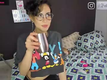 sexnherbs is 0 year old french sex cam couple